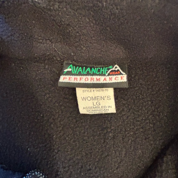 Avalanche Performance Black Fleece - Picture 3 of 9